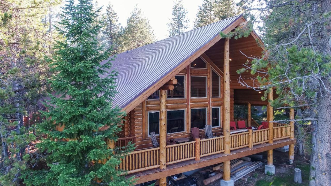 Lumberjack Lodge By Kabino Hot Tub Fire Pit Satellite Wifi Grill Large Porch Island Park Exterior foto