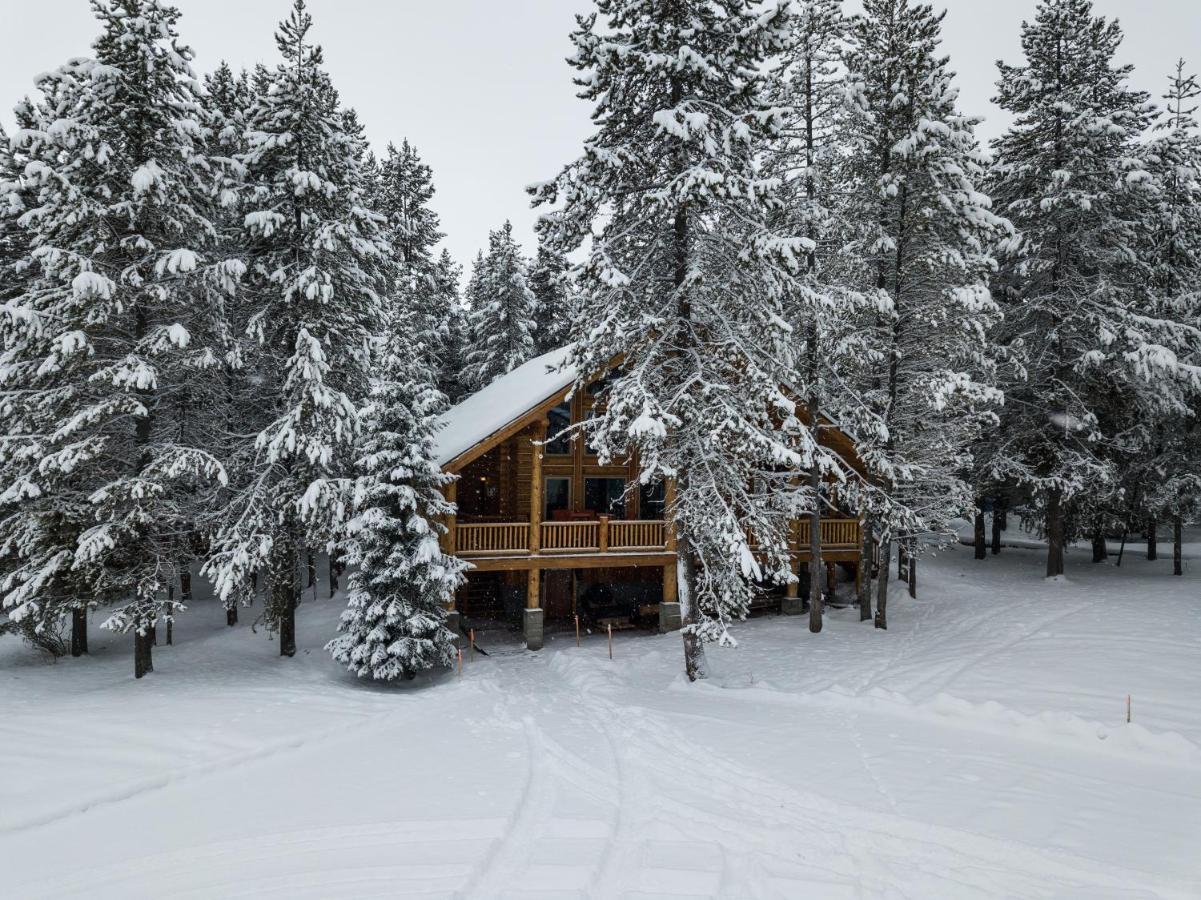 Lumberjack Lodge By Kabino Hot Tub Fire Pit Satellite Wifi Grill Large Porch Island Park Exterior foto