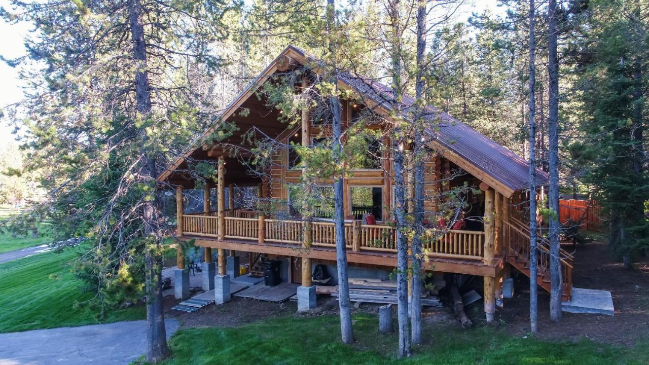 Lumberjack Lodge By Kabino Hot Tub Fire Pit Satellite Wifi Grill Large Porch Island Park Exterior foto
